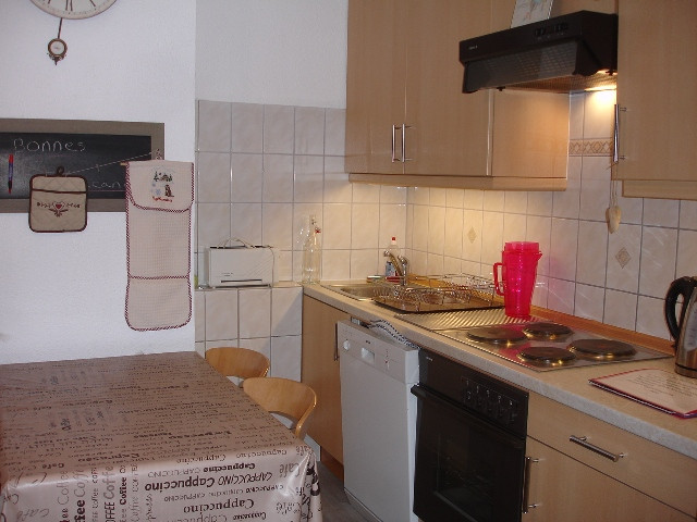 _lv_images__lot_0002012308_02_26811469