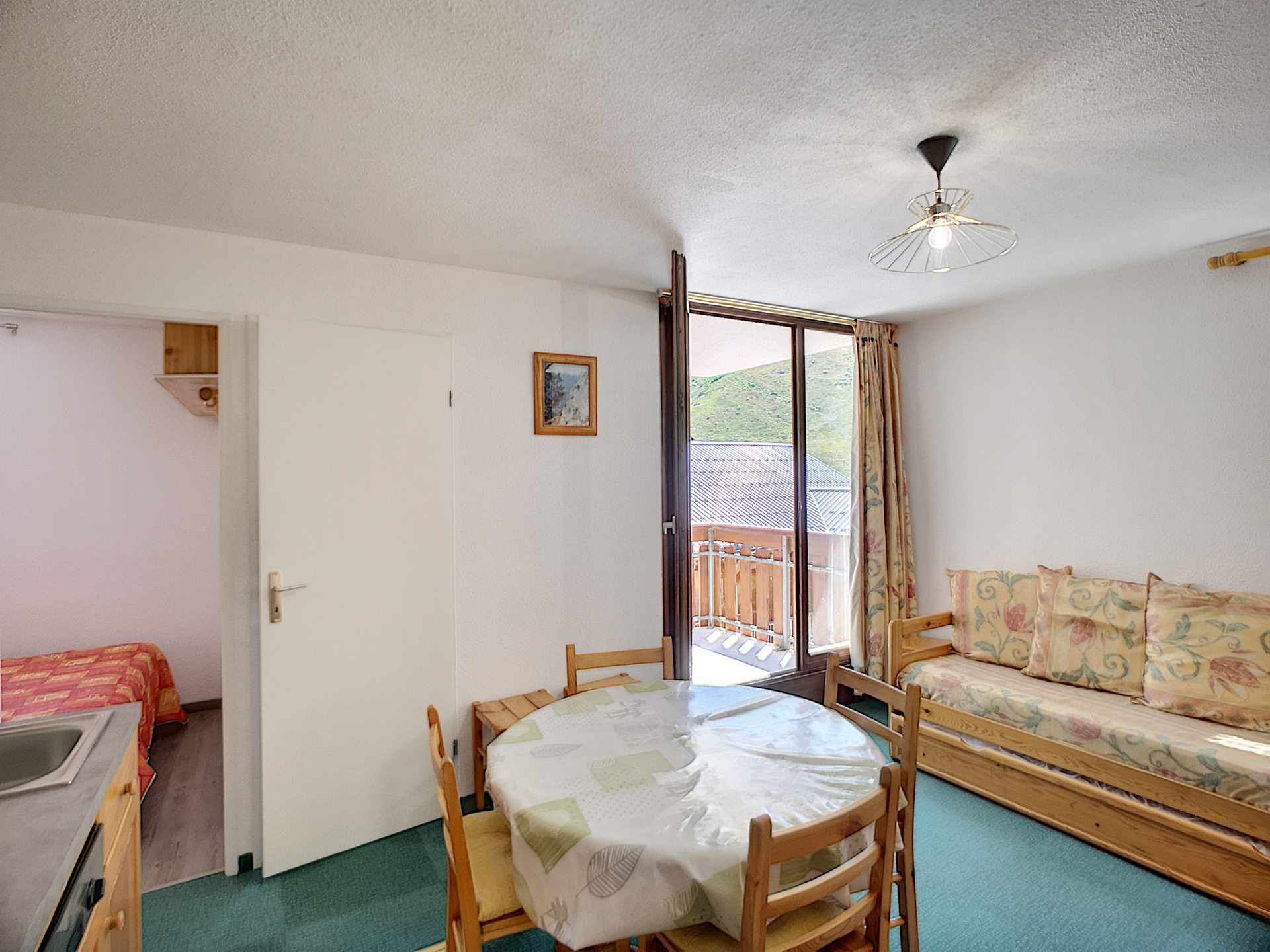 _lv_images__lot_0002012401_05_28591329