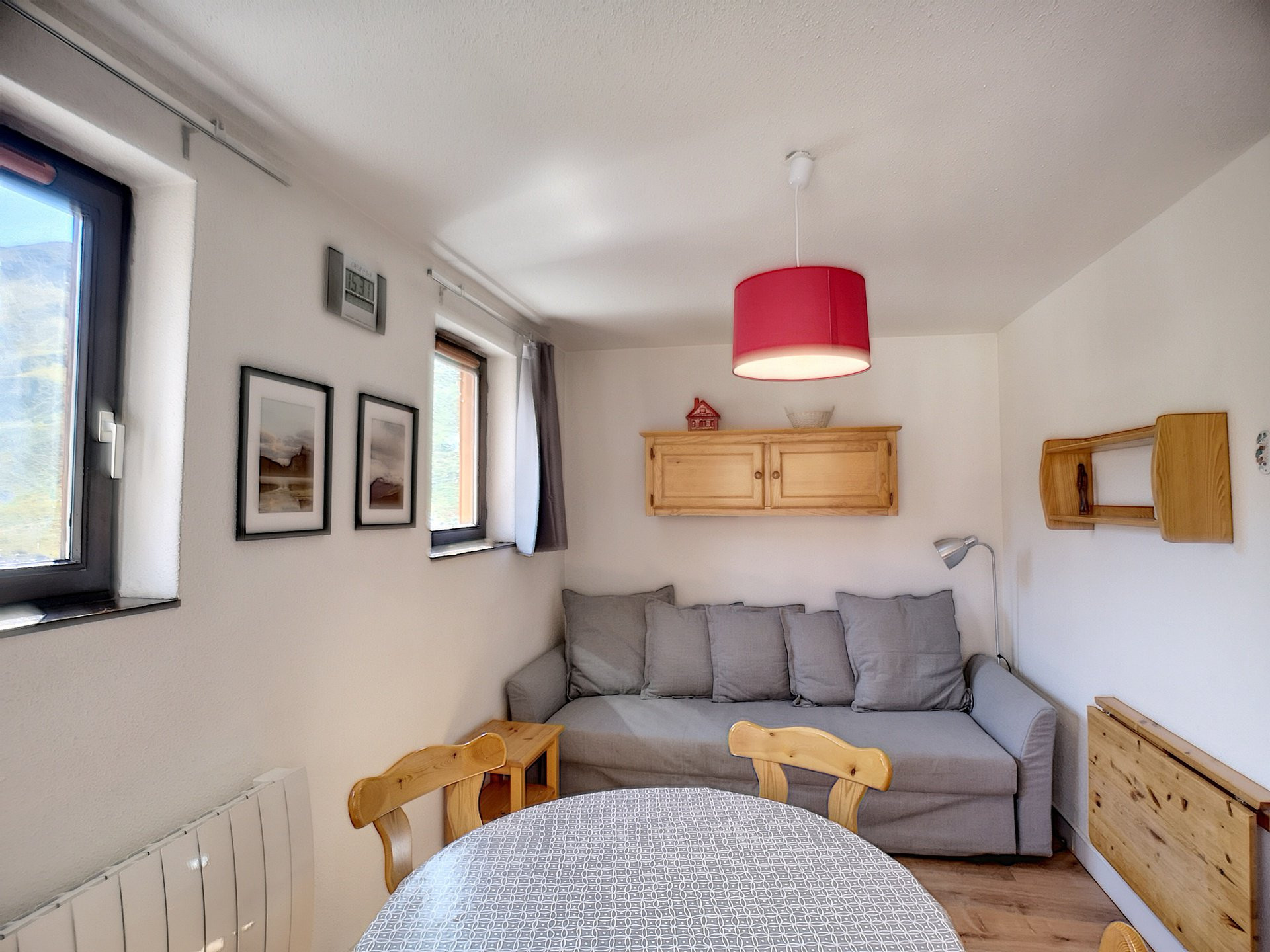 _lv_images__lot_0002012701_04_26716423 _lv_images__lot_0002012701_04_26716423