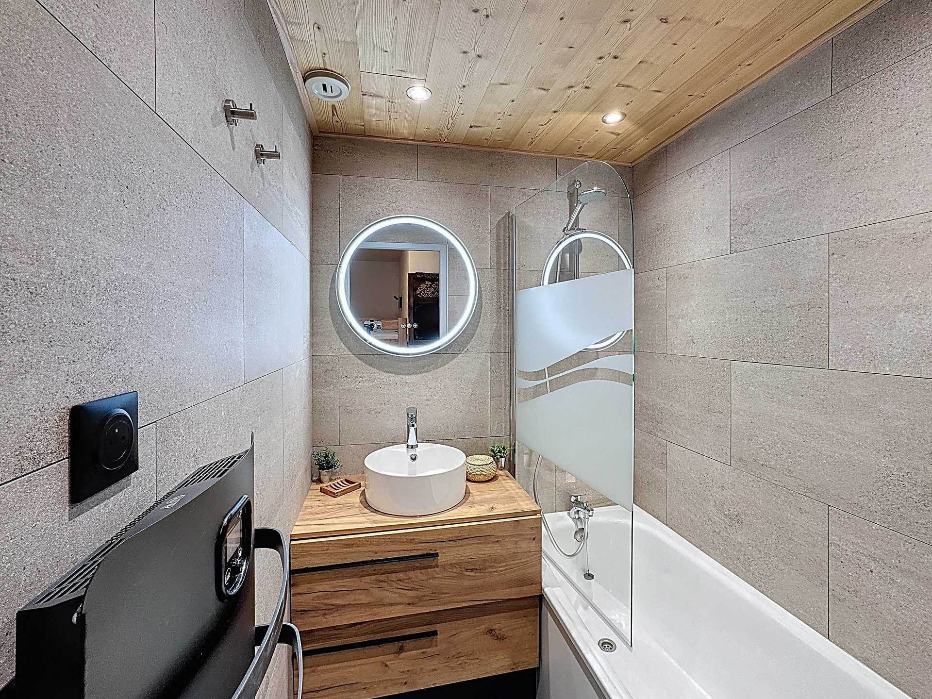 _lv_images__lot_0002020013_09_29646031