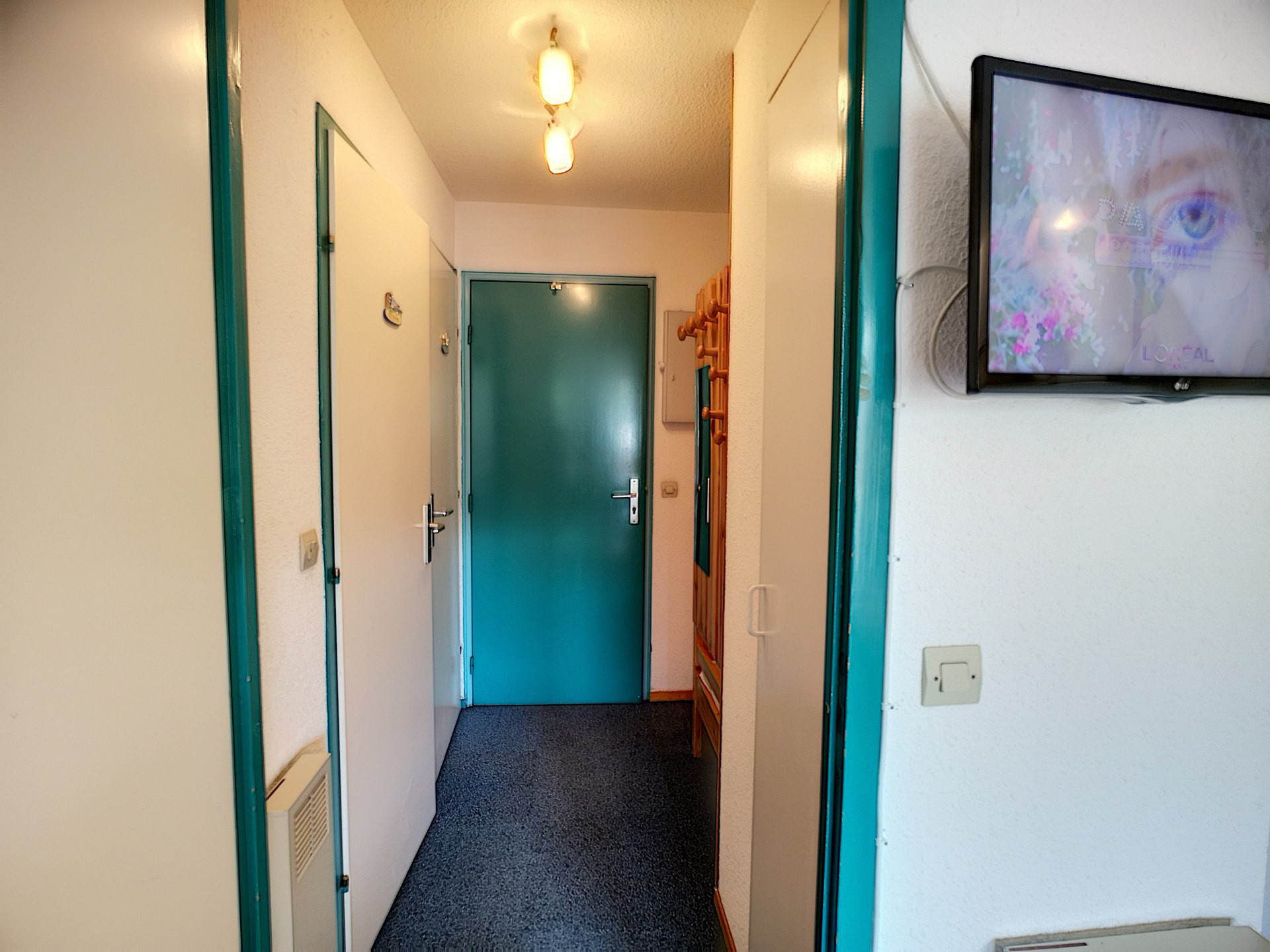 _lv_images__lot_0002020044_05_29466549