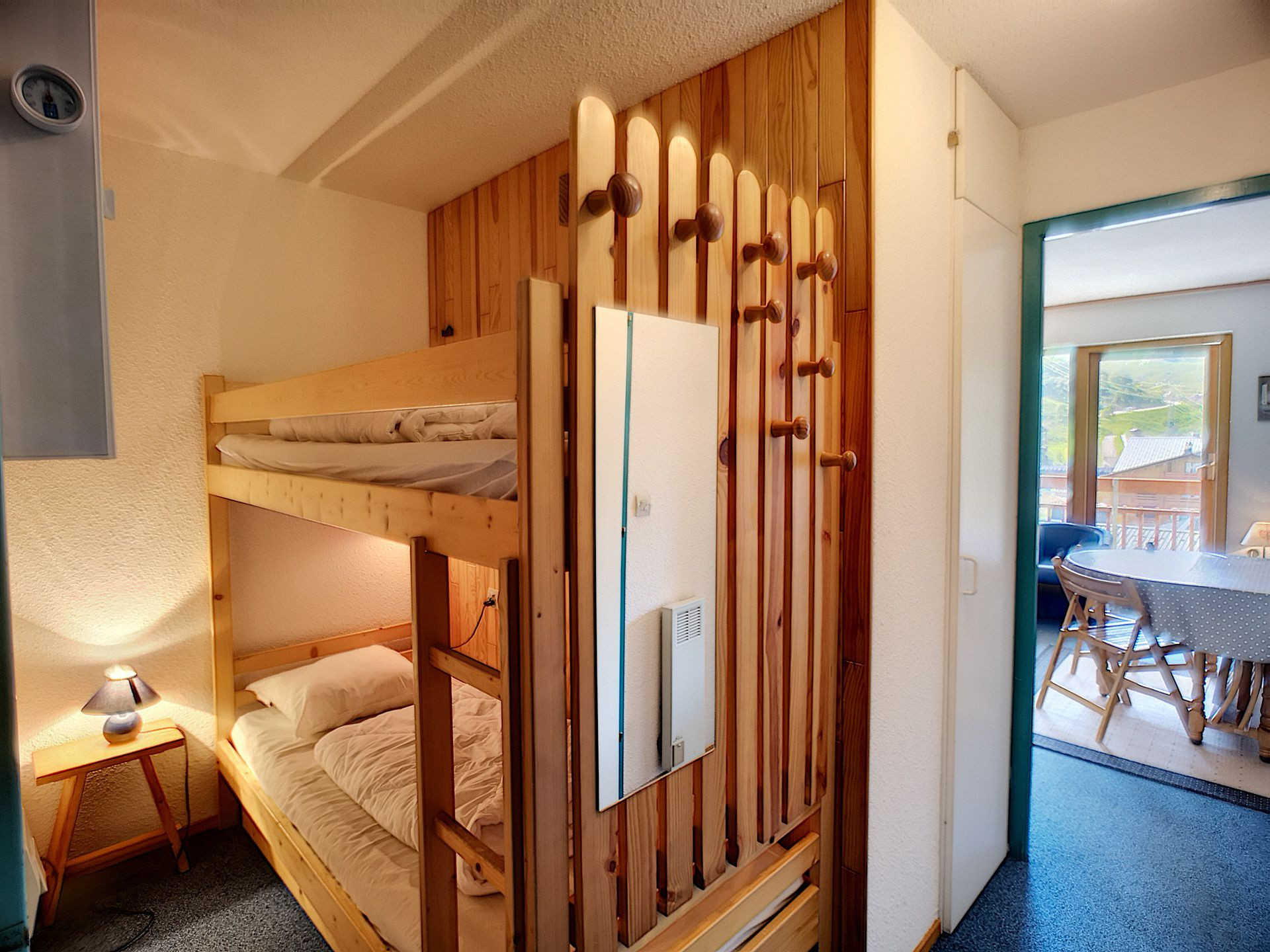 _lv_images__lot_0002020044_07_29466551