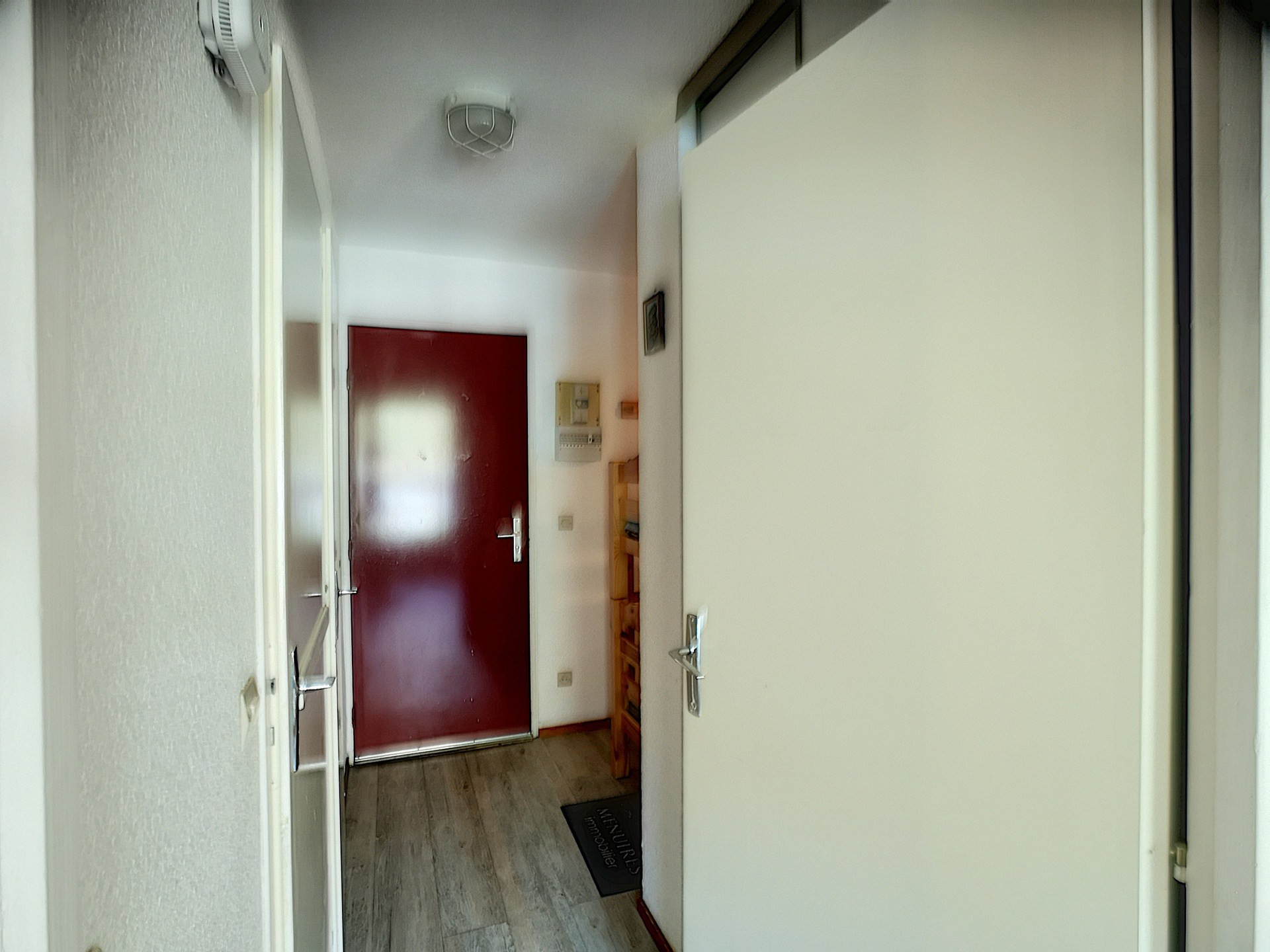 _lv_images__lot_0002030032_06_30479999