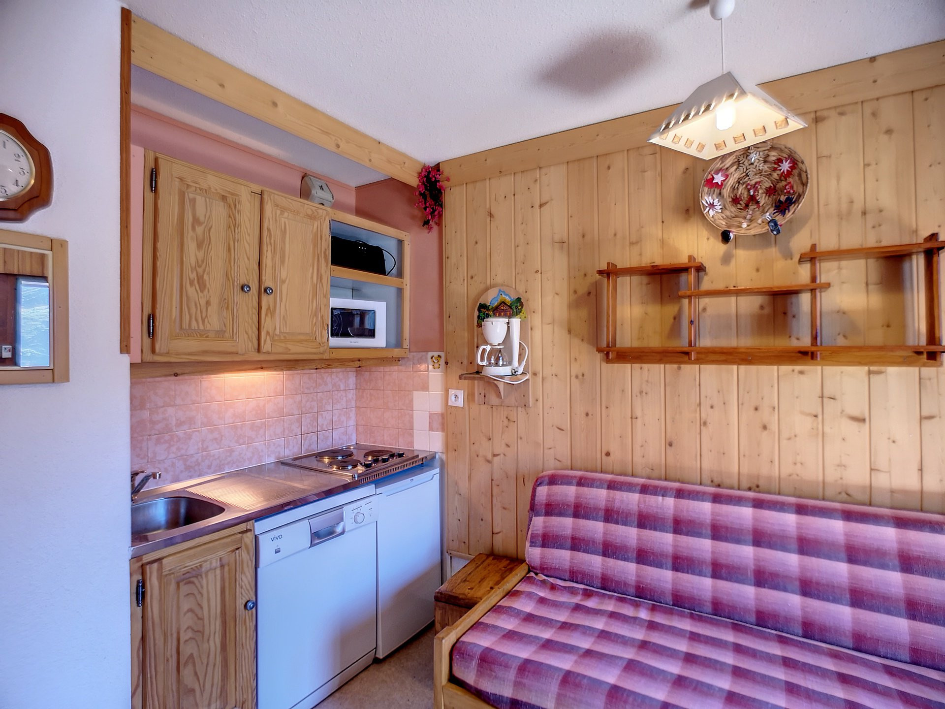 _lv_images__lot_0002030033_03_27332017