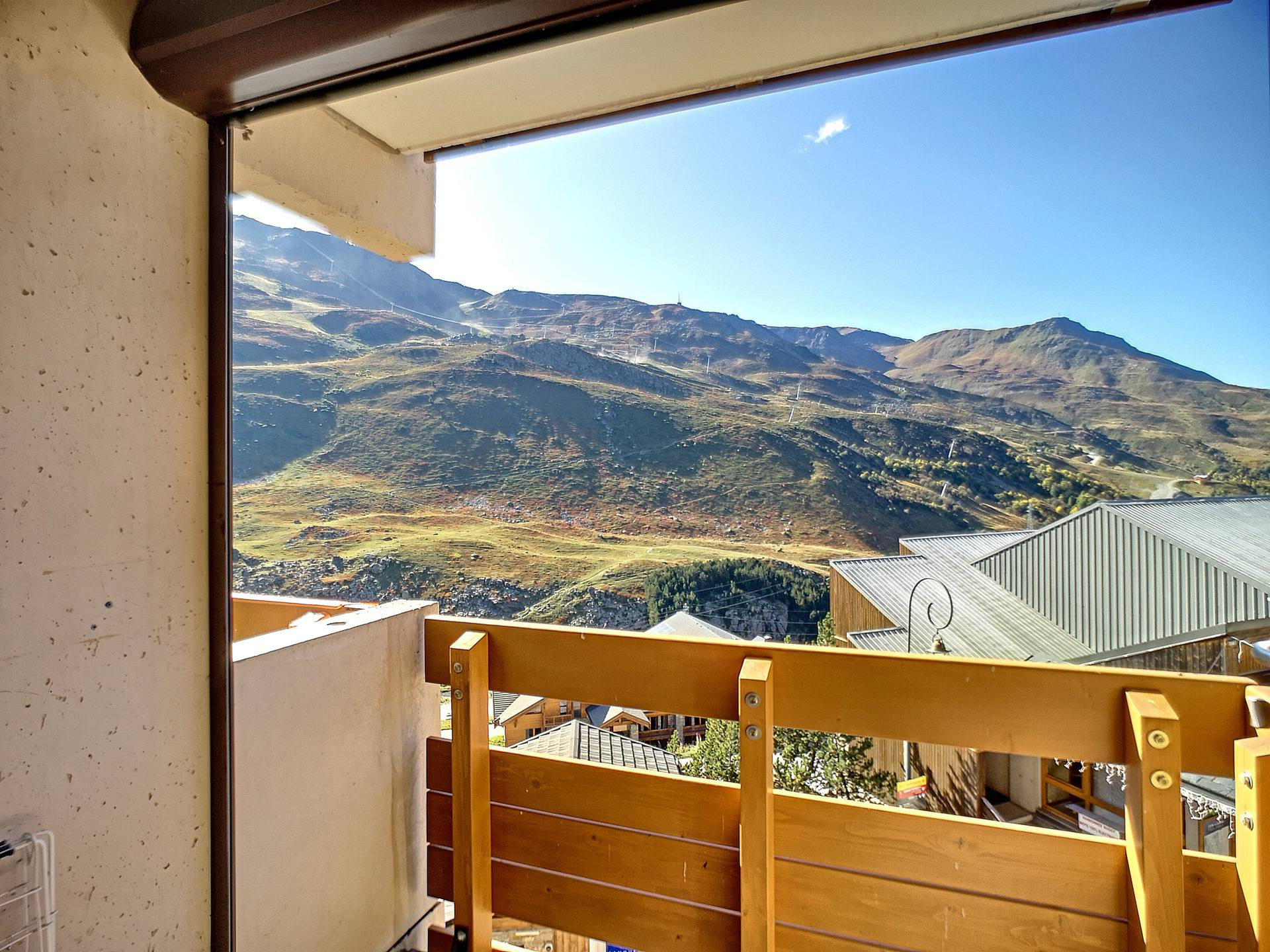 _lv_images__lot_0002030033_12_30225785