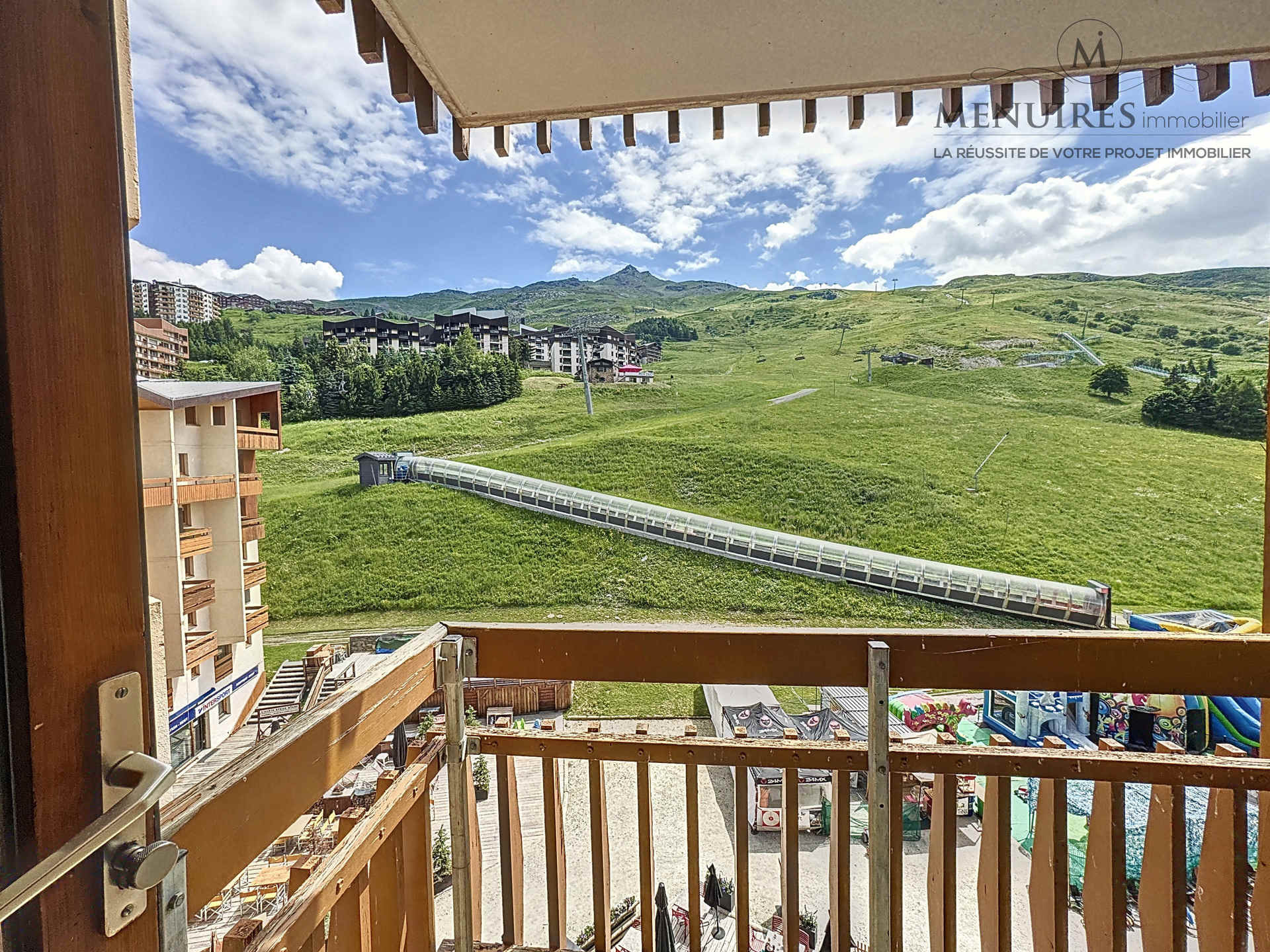 _lv_images__lot_0002030040_15_30289279