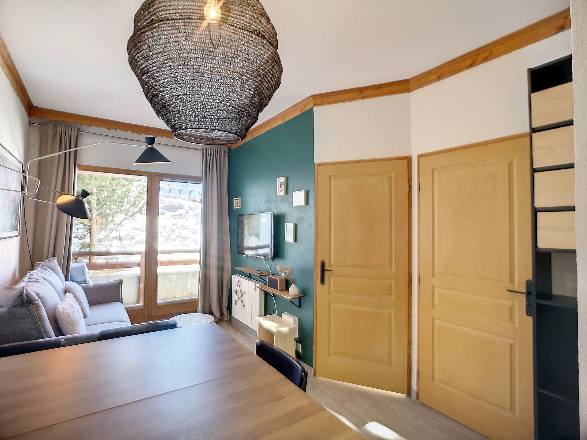 _lv_images__lot_0002050009_07_26780031