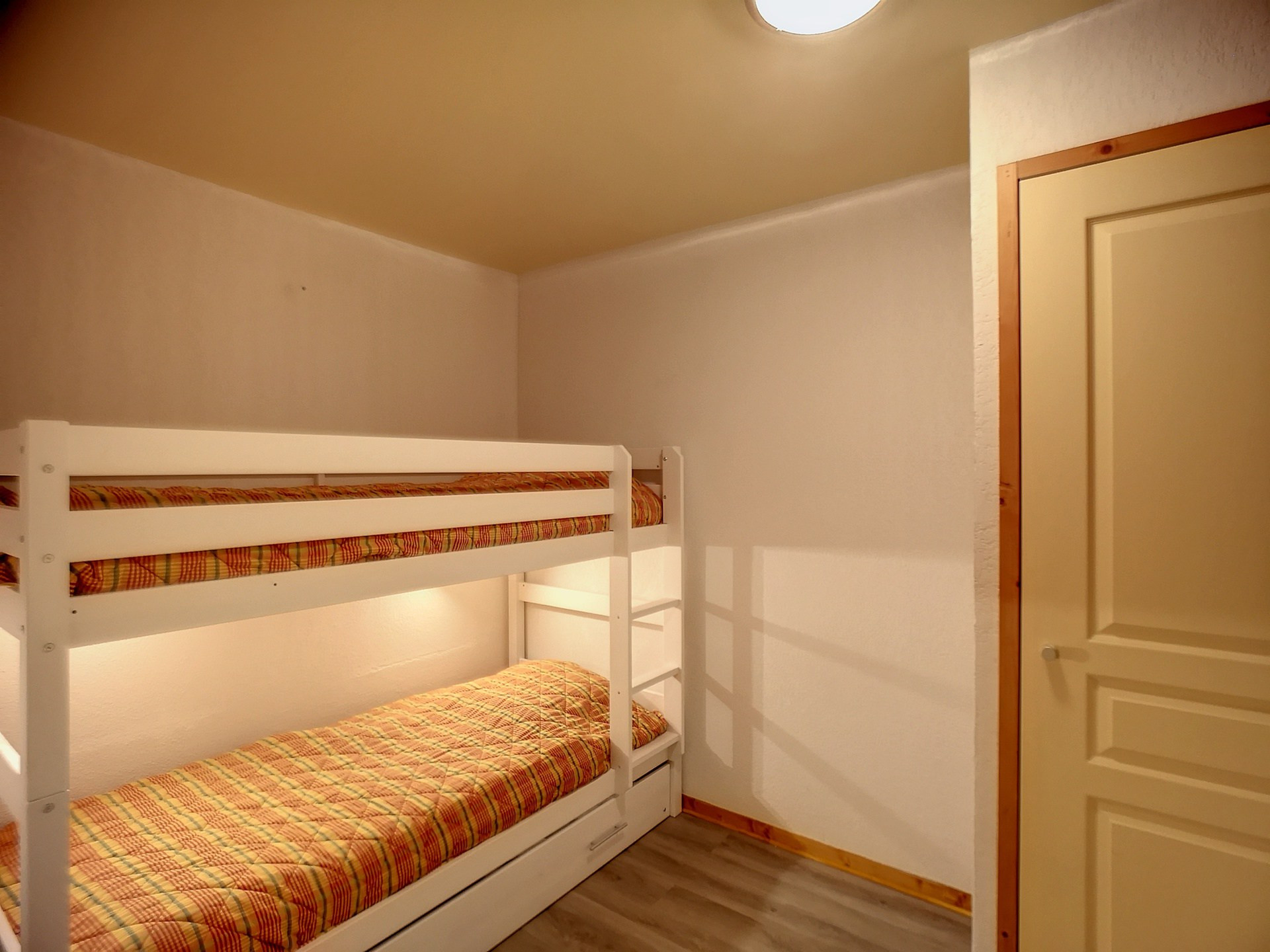 _lv_images__lot_0002050031_10_26715698 _lv_images__lot_0002050031_10_26715698