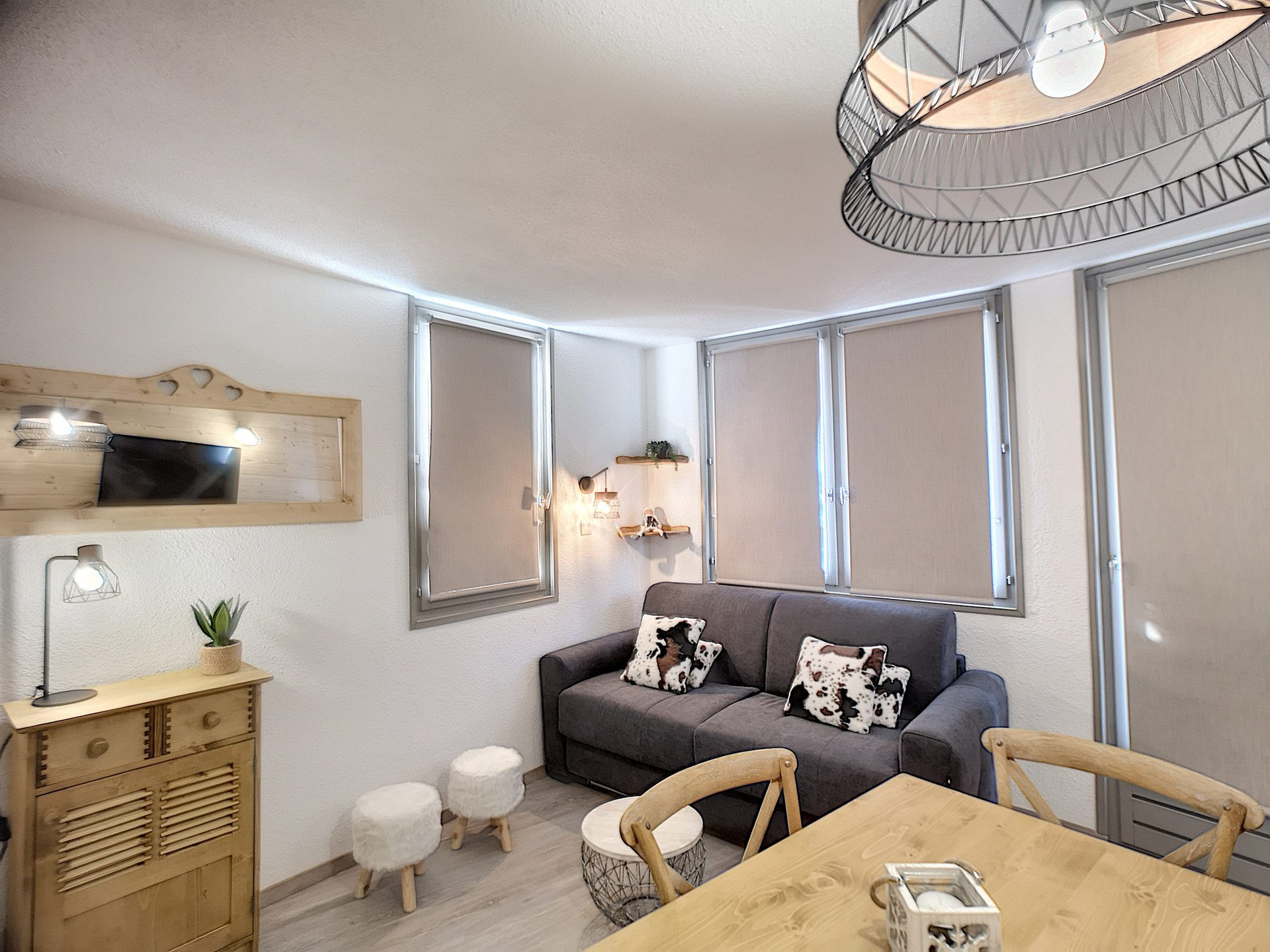 _lv_images__lot_0007010513_10_26900387 _lv_images__lot_0007010513_10_26900387