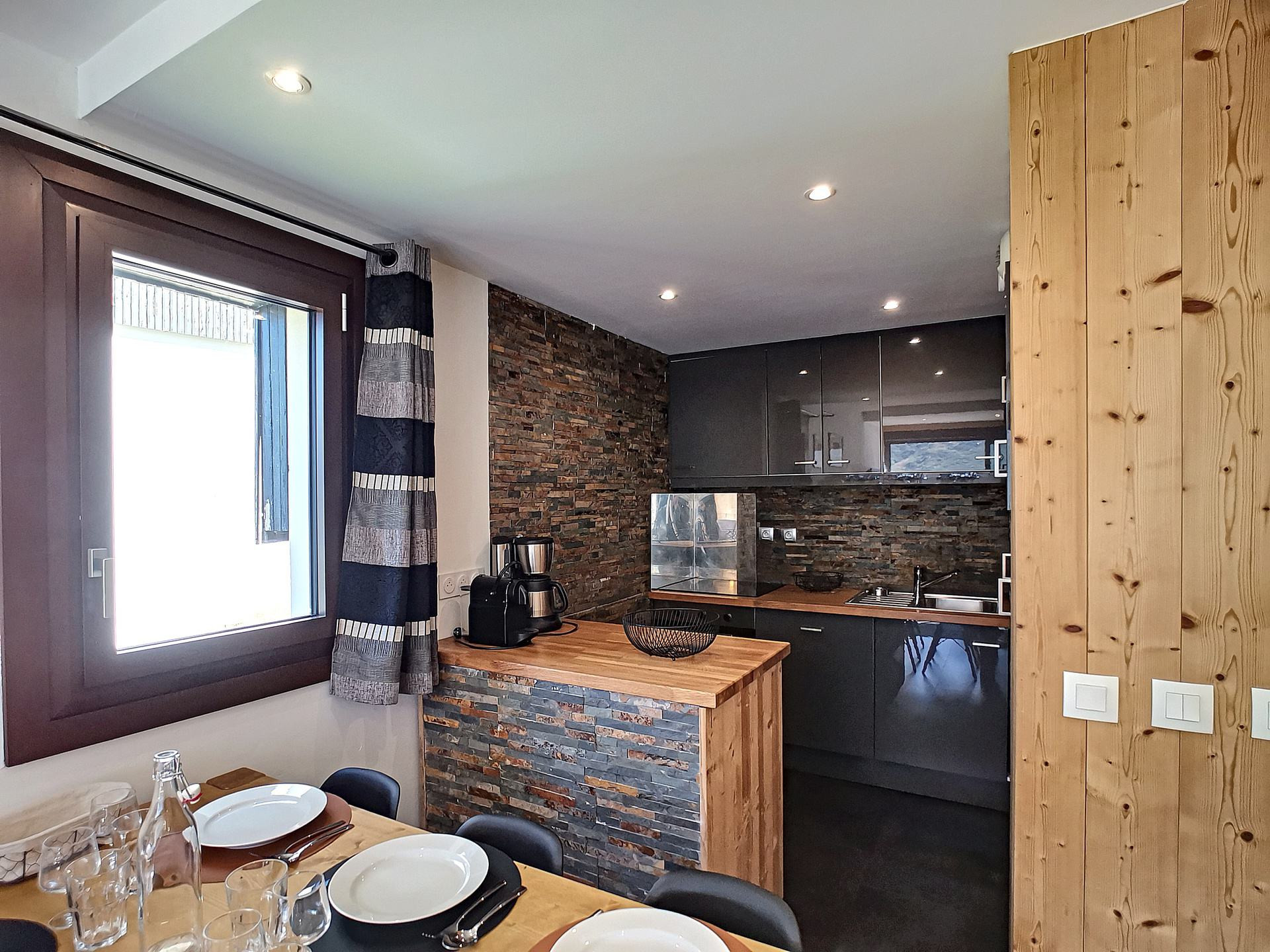 _lv_images__lot_0012000025_05_28821061 _lv_images__lot_0012000025_05_28821061