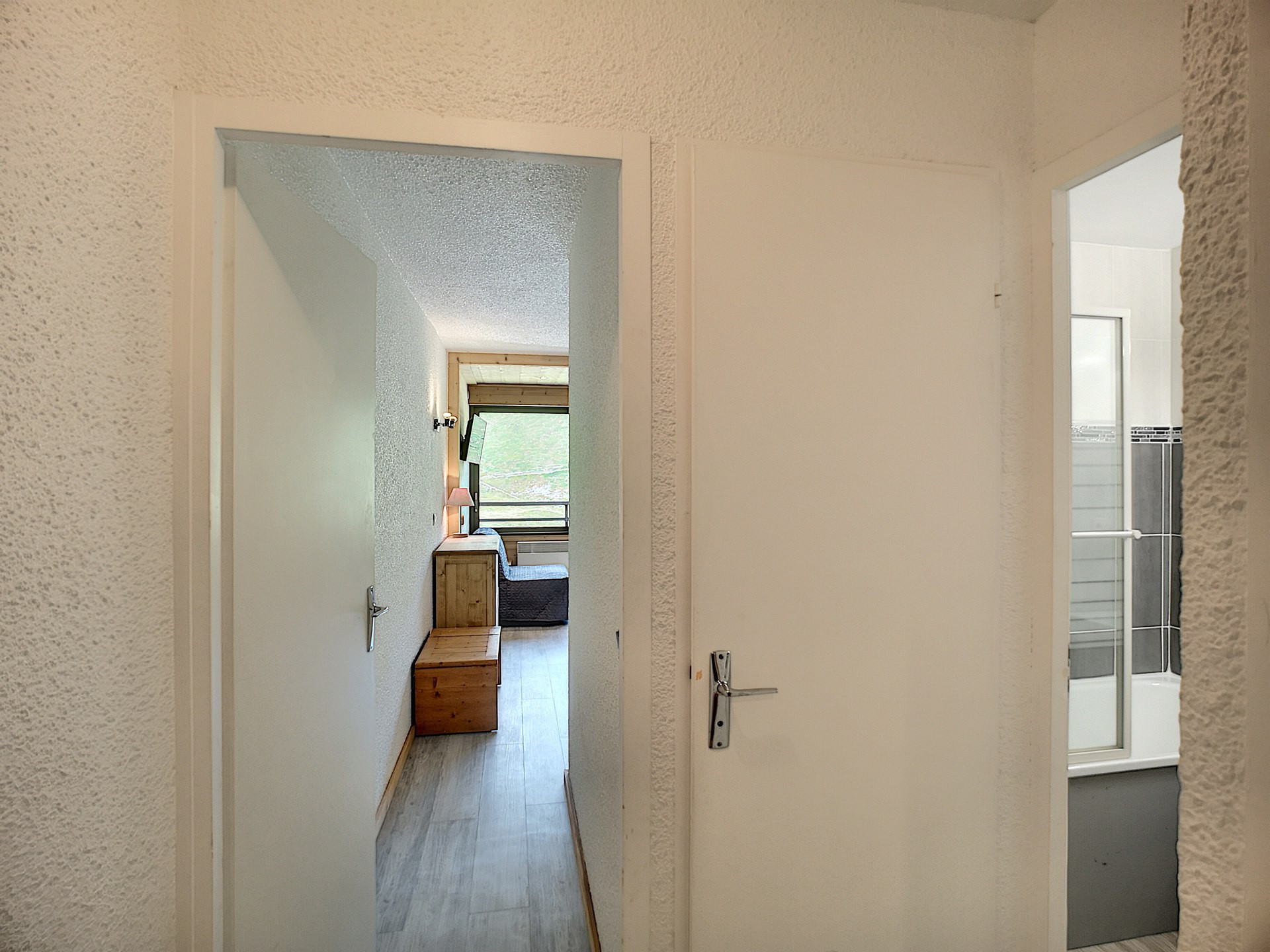 _lv_images__lot_0012000051_05_26800622 _lv_images__lot_0012000051_05_26800622