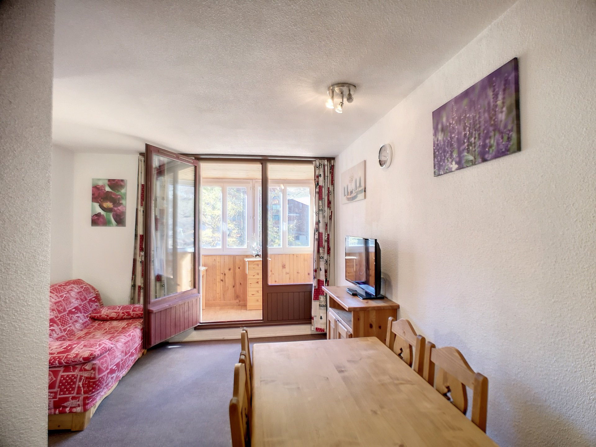 _lv_images__lot_0012010201_05_27630405 _lv_images__lot_0012010201_05_27630405