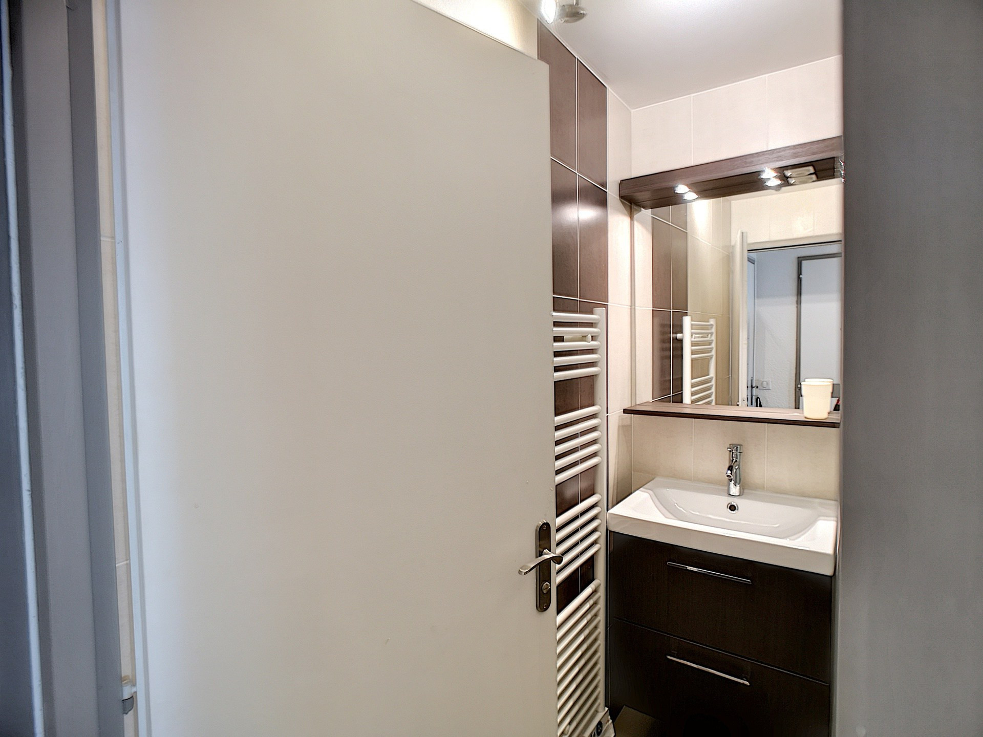 _lv_images__lot_0012020219_09_23614324