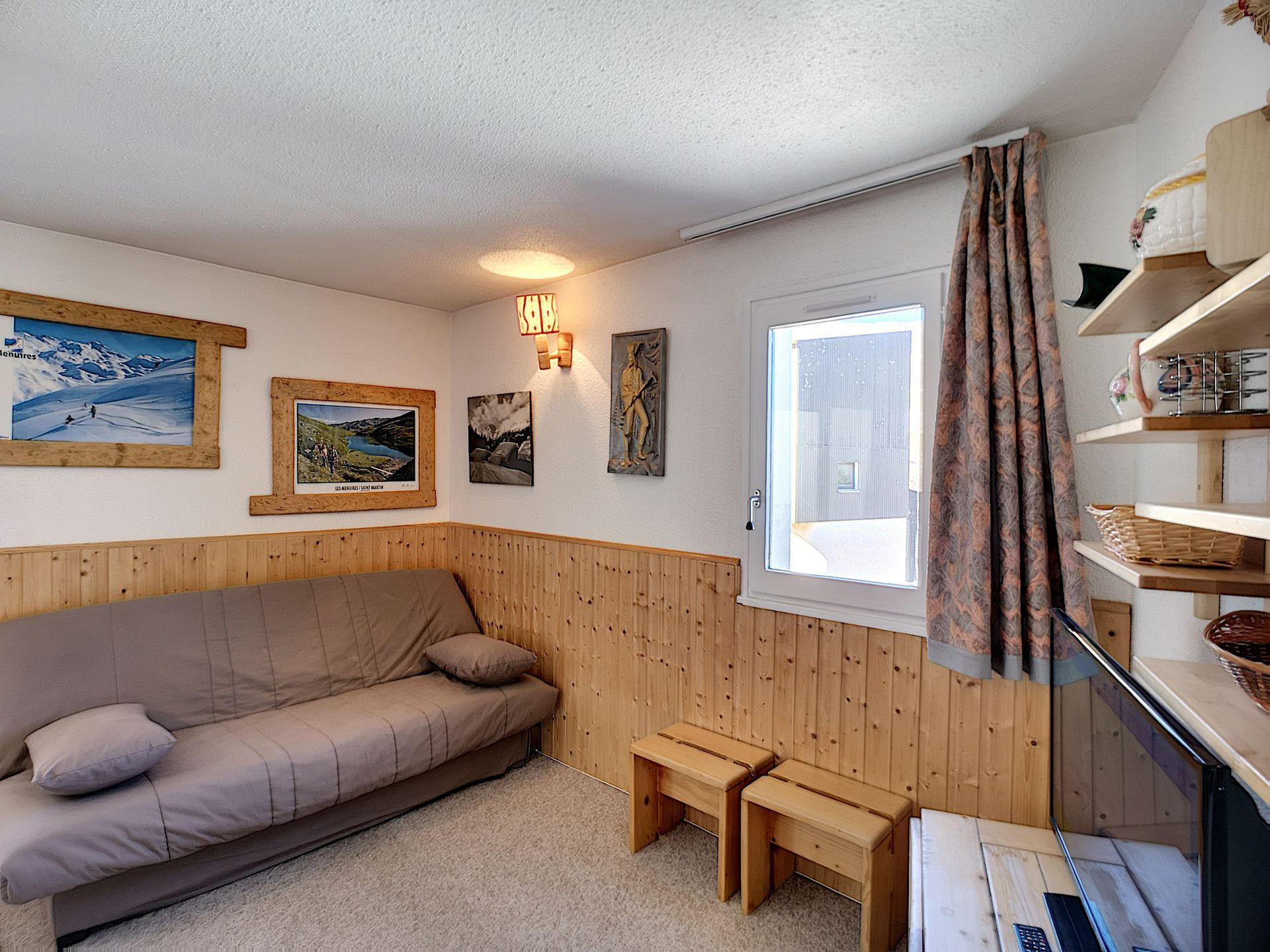 _lv_images__lot_0012020301_03_33211773 _lv_images__lot_0012020301_03_33211773