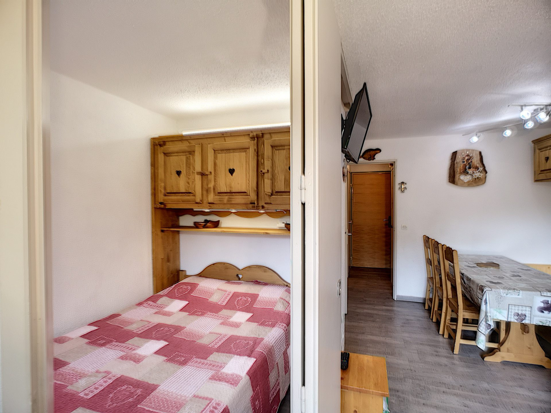 _lv_images__lot_0012030616_04_29326072 _lv_images__lot_0012030616_04_29326072