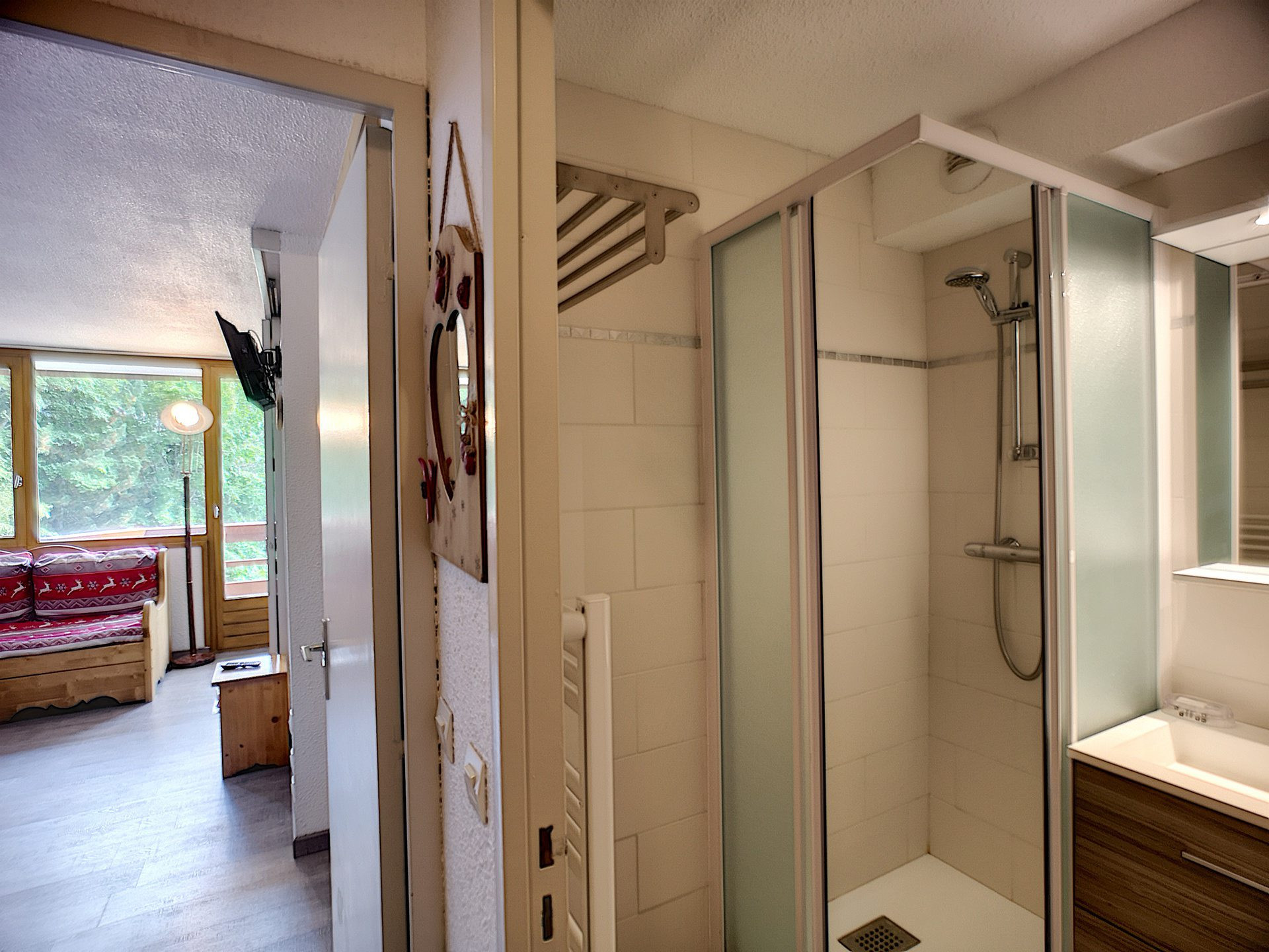 _lv_images__lot_0012030616_07_29326075 _lv_images__lot_0012030616_07_29326075