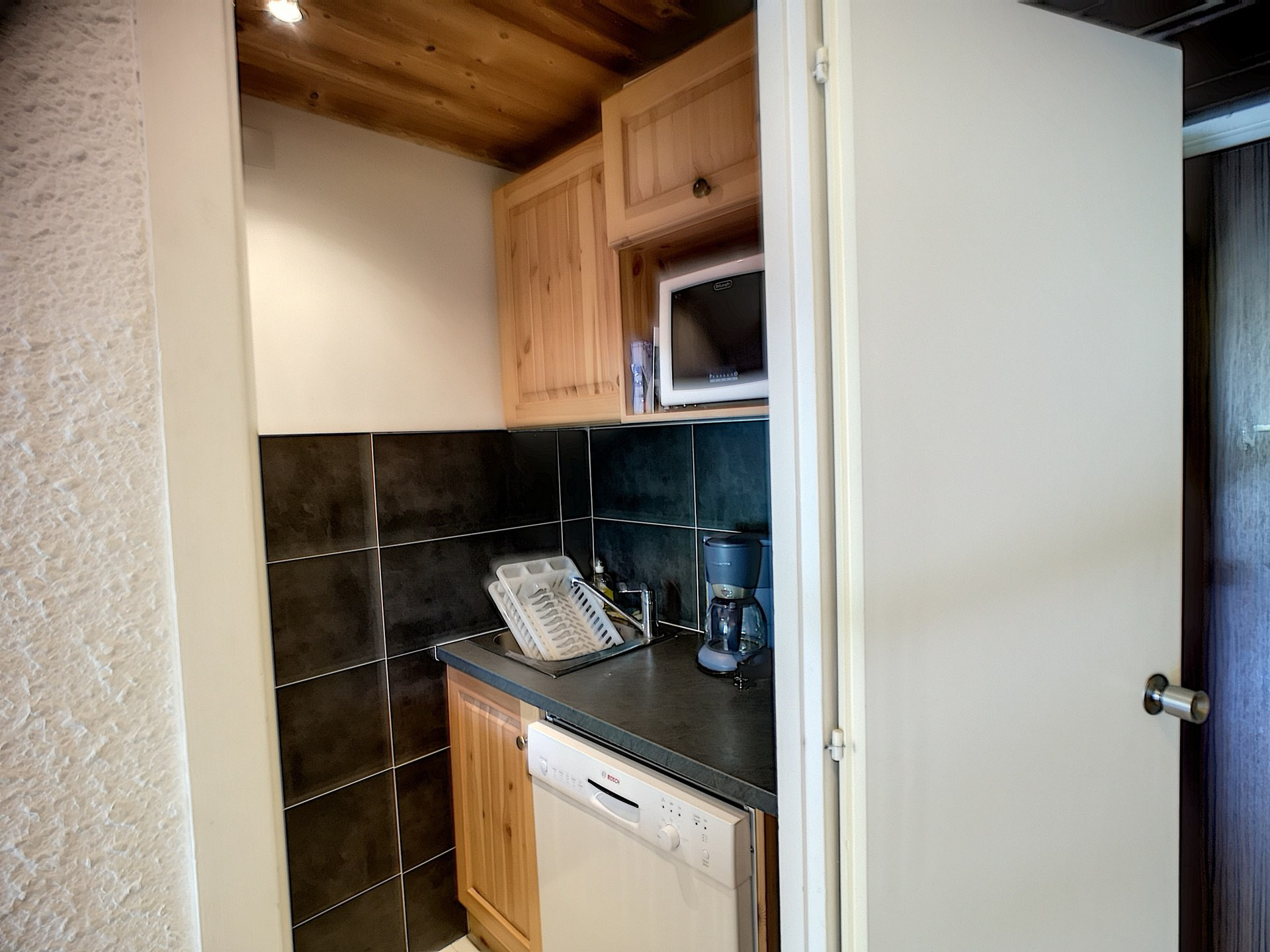 _lv_images__lot_0013040067_04_24430583