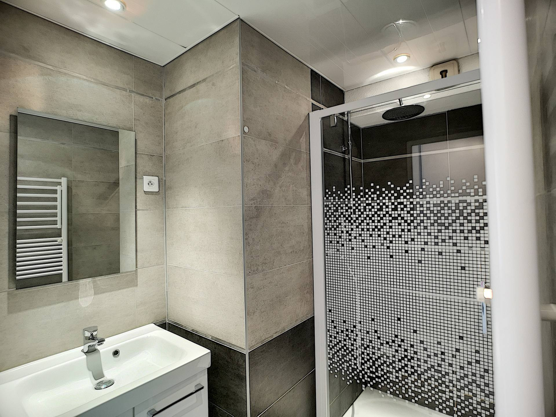 _lv_images__lot_0013040071_09_26829010