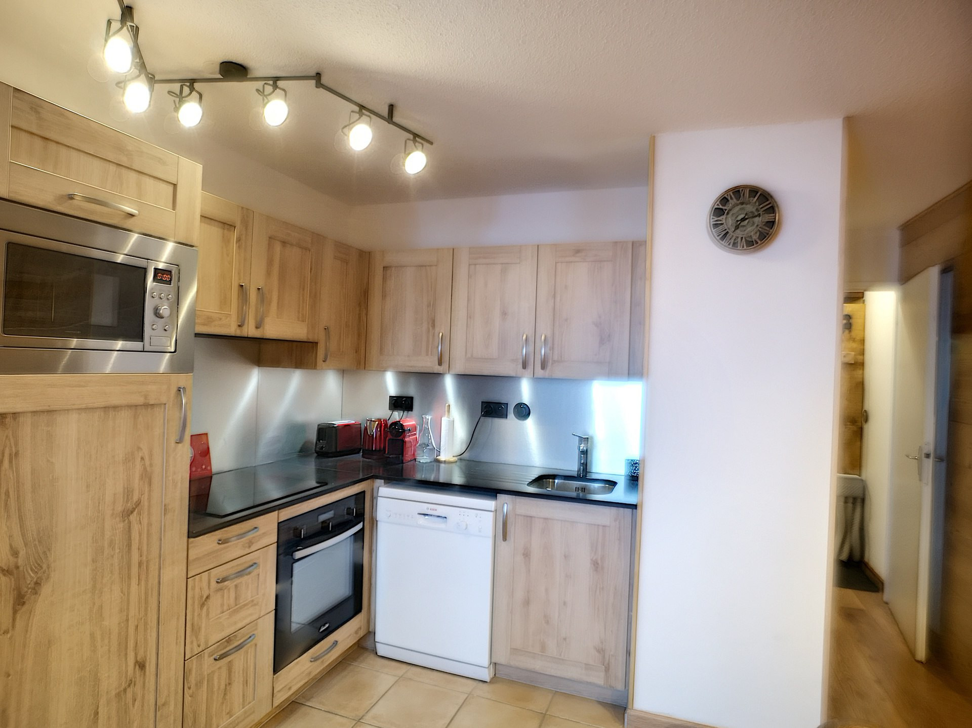 _lv_images__lot_0013040080_07_28551432