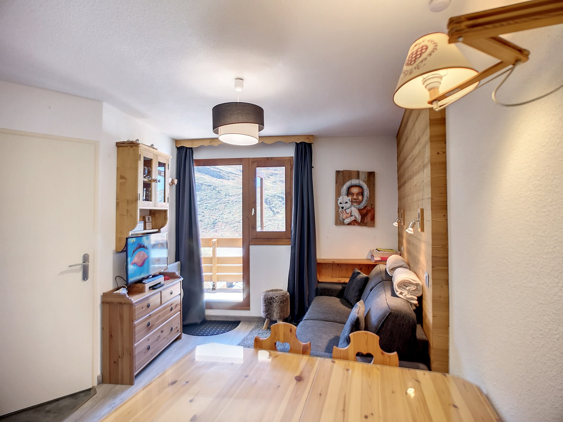 _lv_images__lot_0013040094_06_26782464