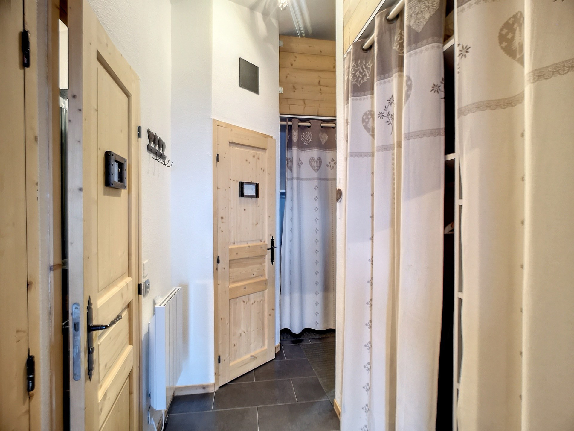 _lv_images__lot_0013040106_05_29505133