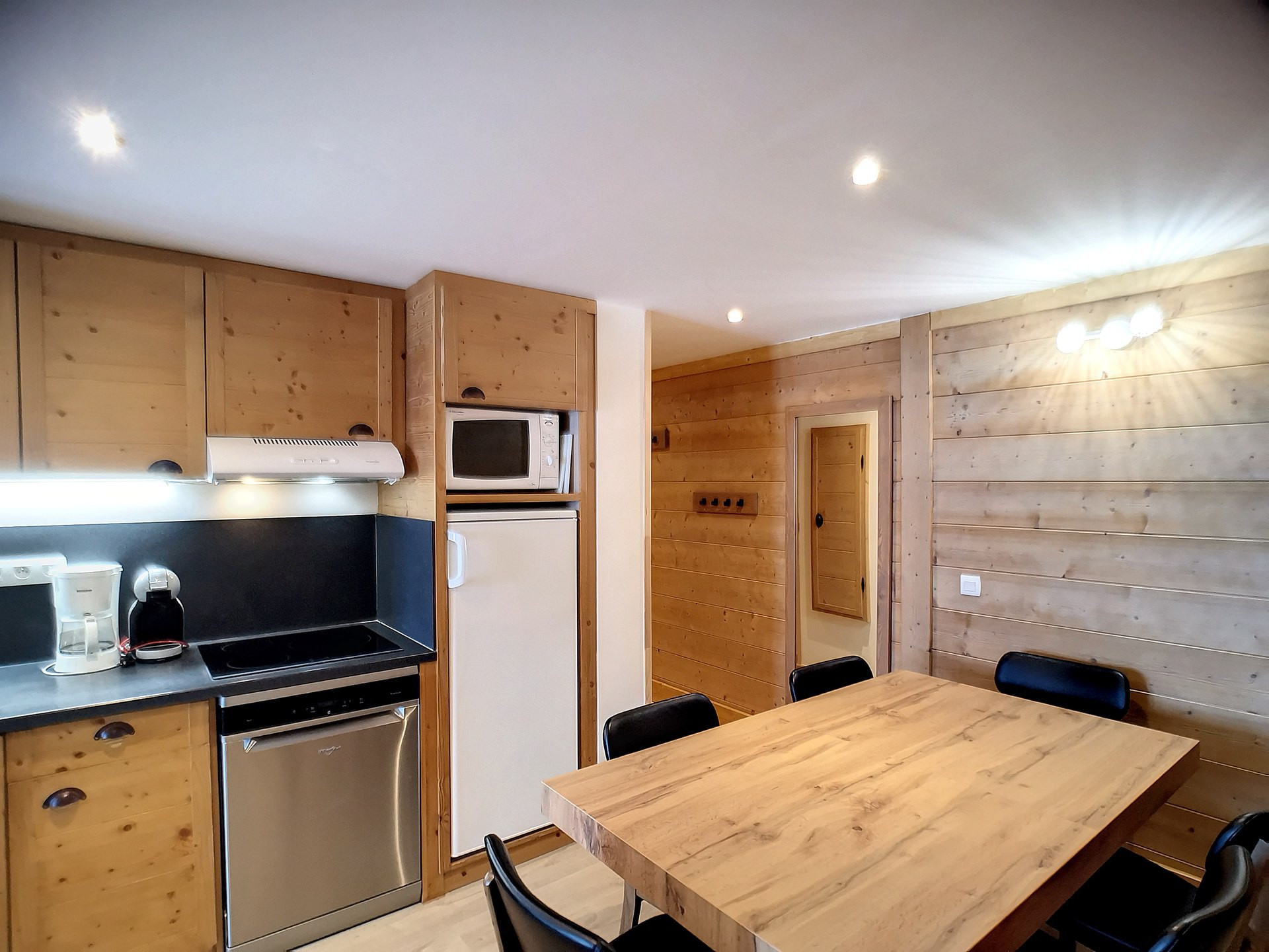 _lv_images__lot_0013040109_04_27532894