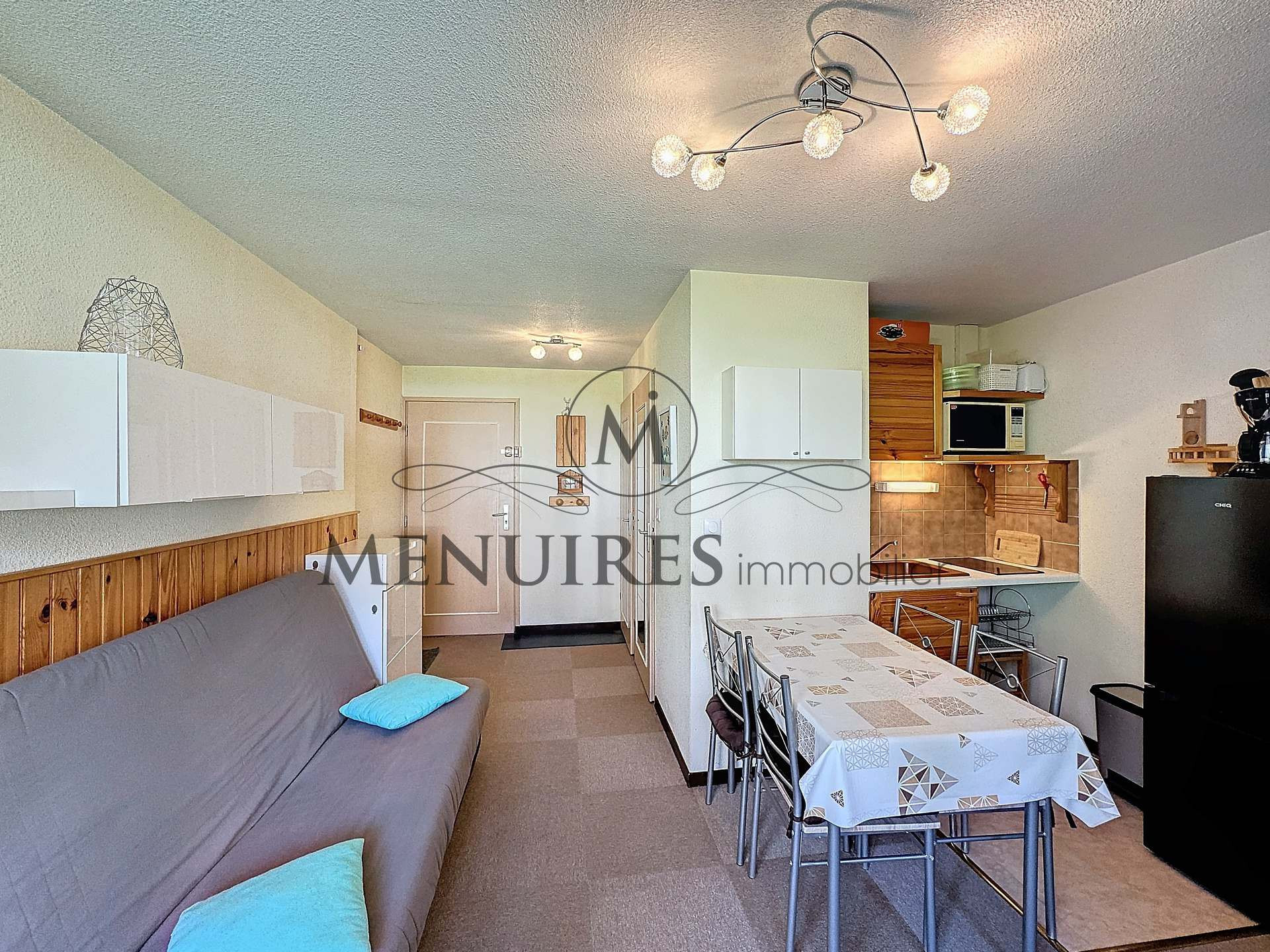 _lv_images__lot_0013040123_01_27107887