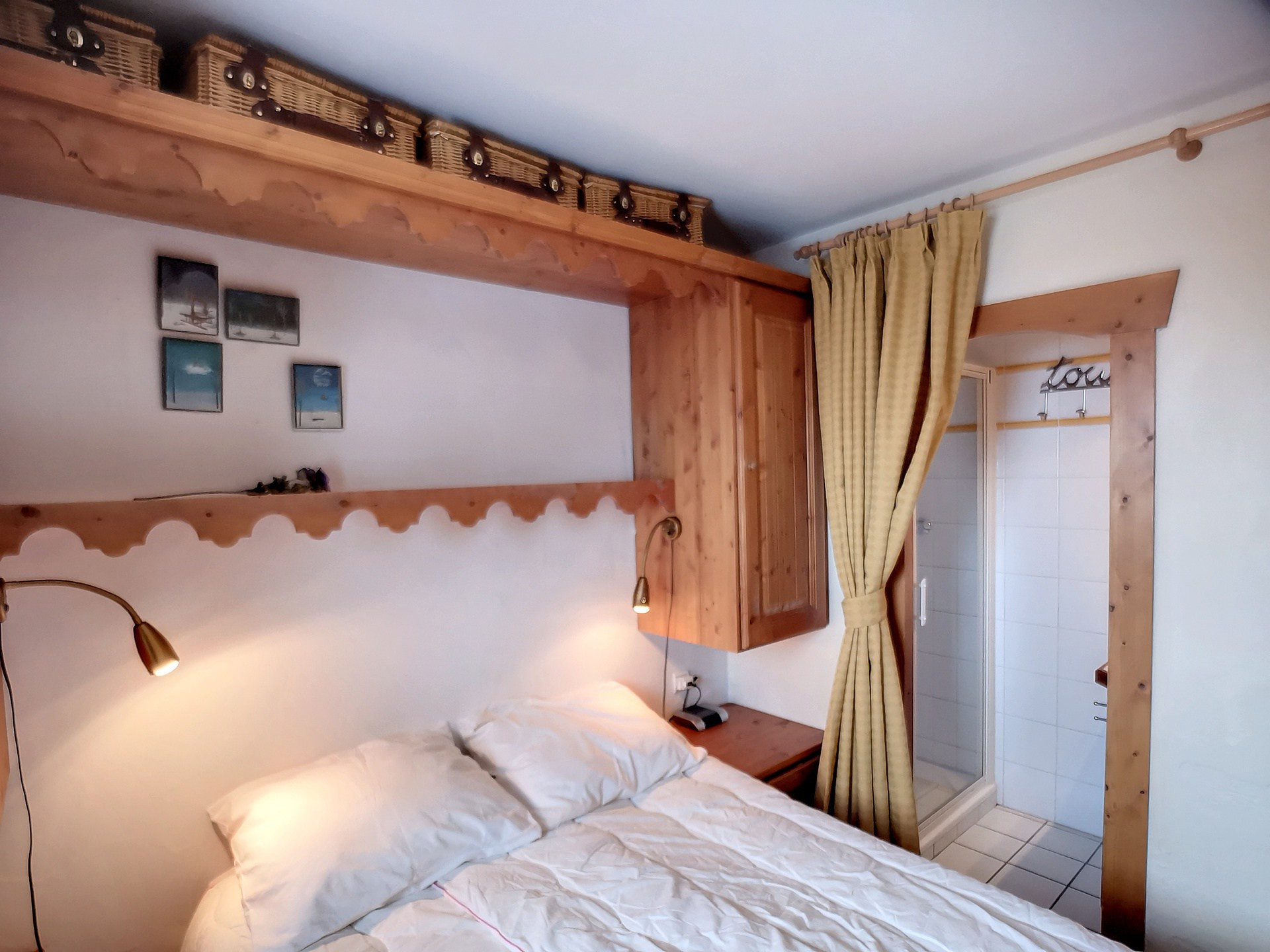 _lv_images__lot_0013040127_04_29644518