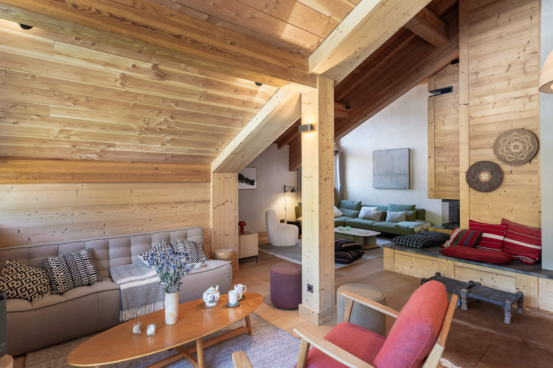 _lv_images__lot_0060510937_03_27877402