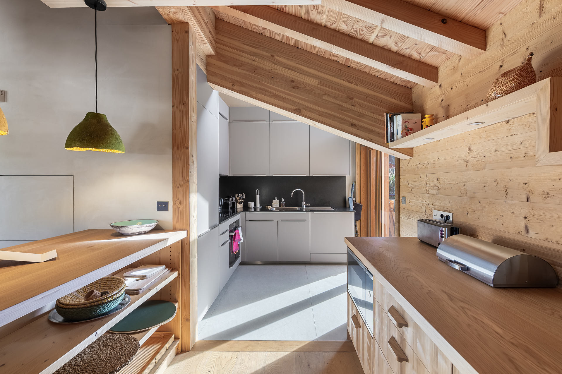 _lv_images__lot_0060510937_08_29647660