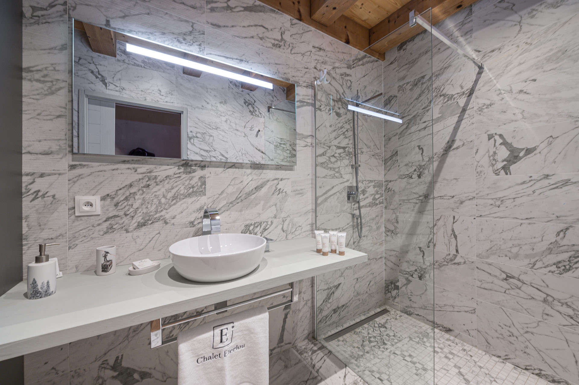 _lv_images__lot_0060510996_09_29767408