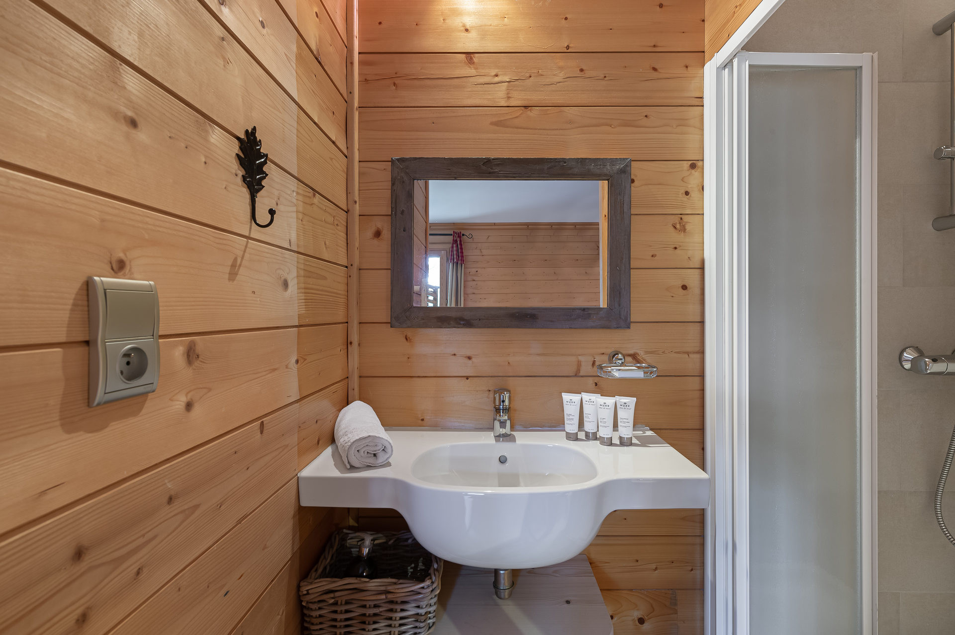 _lv_images__lot_0060511034_04_27352051