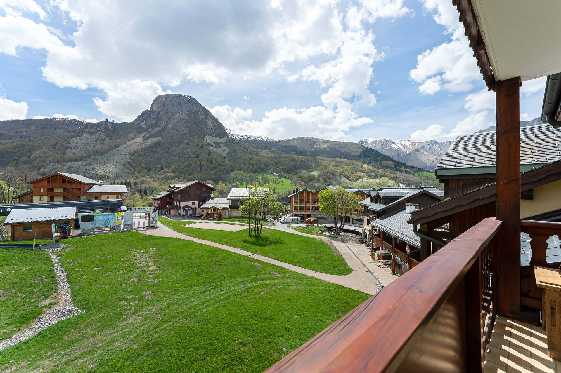 _lv_images__lot_0074061384_10_23616540