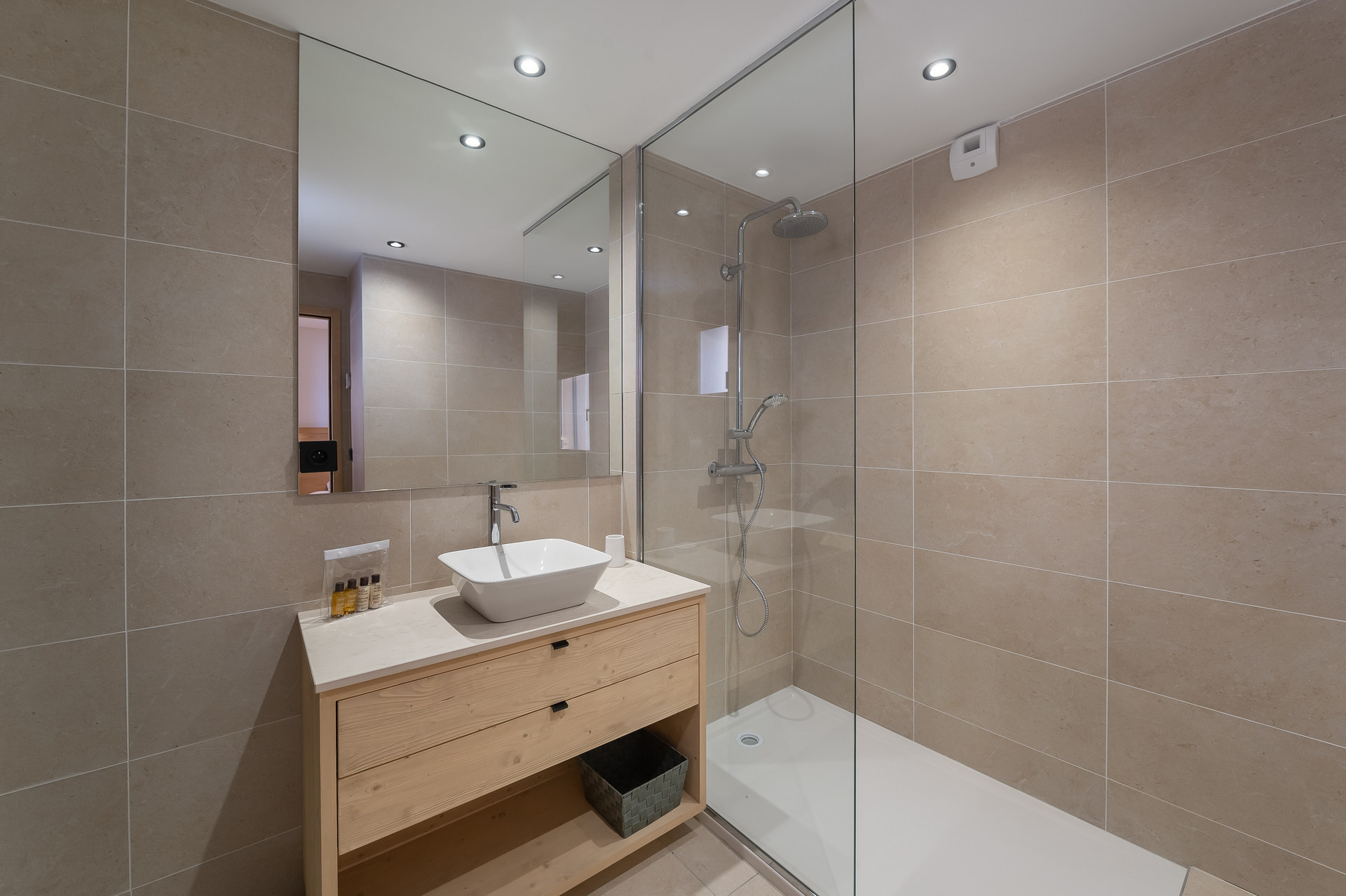 _lv_images__lot_0074061764_10_27535629 _lv_images__lot_0074061764_10_27535629