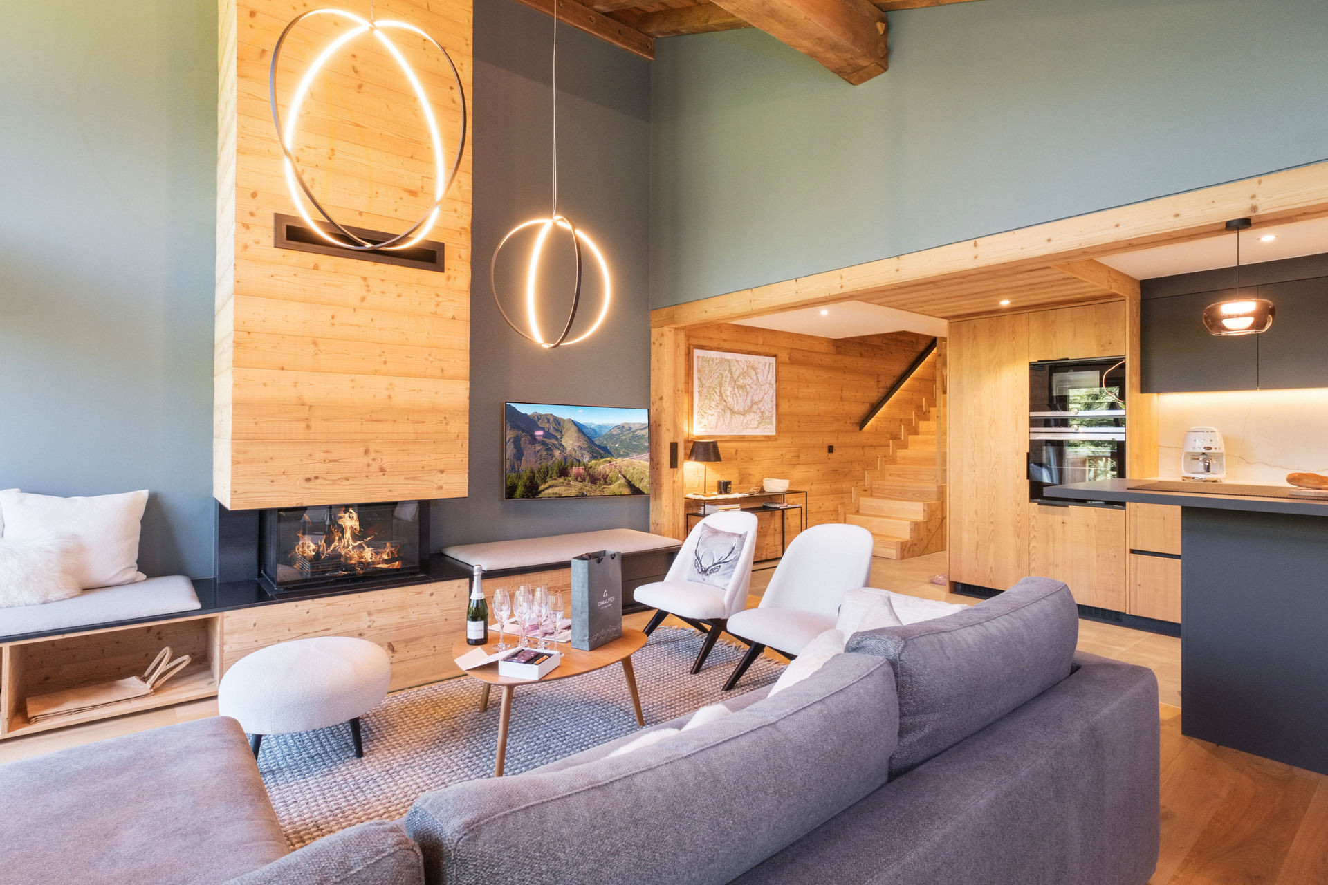 _lv_images__lot_0074061795_04_28823652