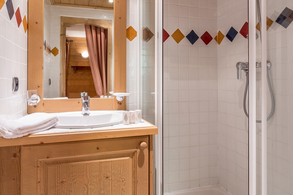 tmpdf0a-tmp-254890 tmpdf0a-tmp-254890