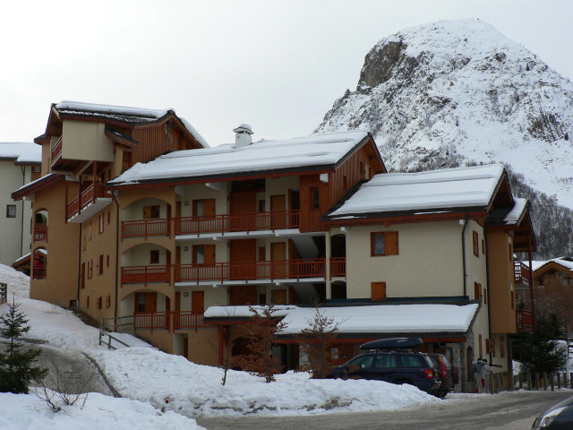 _agence-des-belleville_lv_images__imme_0000045114_02_32356650
