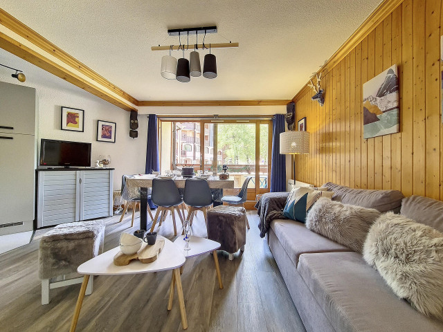 _agence-des-belleville_lv_images__lot_0000045732_10_28072970 _agence-des-belleville_lv_images__lot_0000045732_10_28072970