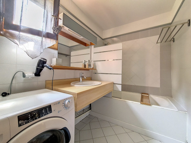 _agence-des-belleville_lv_images__lot_0000045732_15_27484284 _agence-des-belleville_lv_images__lot_0000045732_15_27484284