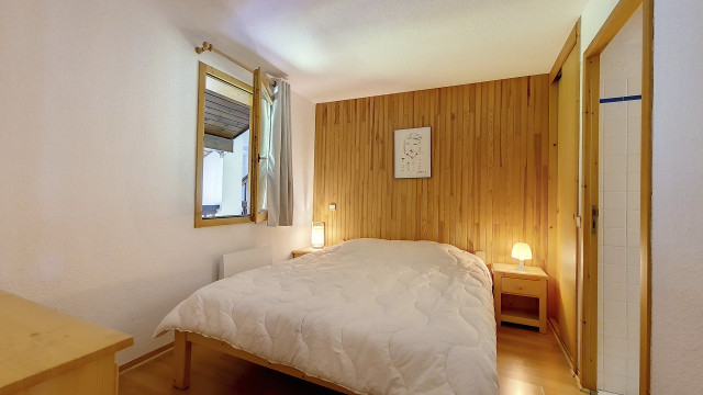 _agence-des-belleville_lv_images__lot_0000045763_08_32313899 _agence-des-belleville_lv_images__lot_0000045763_08_32313899