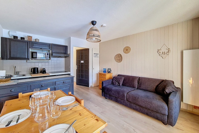 _agence-des-belleville_lv_images__lot_0000045774_01_29199297