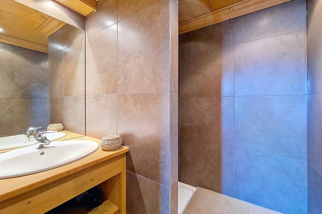 _agence-des-belleville_lv_images__lot_0000045854_13_28649237