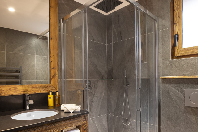 _agence-des-belleville_lv_images__lot_0000070903_13_28071390 _agence-des-belleville_lv_images__lot_0000070903_13_28071390