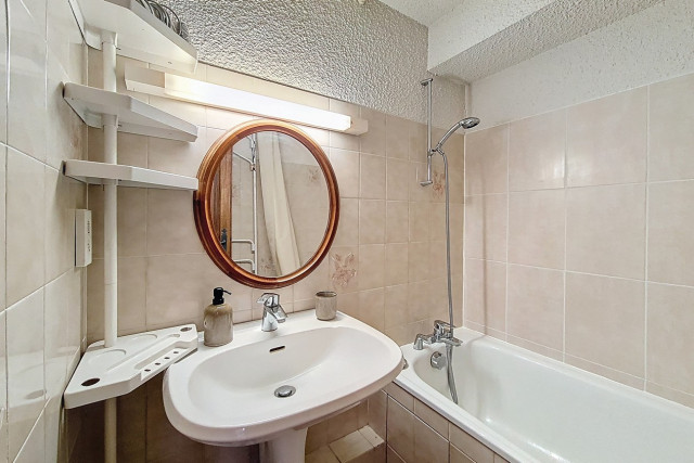 _agence-des-belleville_lv_images__lot_0000071049_12_26946303 _agence-des-belleville_lv_images__lot_0000071049_12_26946303