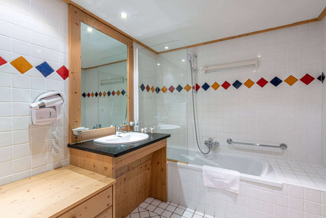 _clients_227344005_photos_22704j_32161983