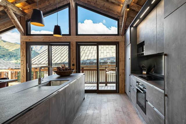 _lv_images__lot_0060510788_06_27224342