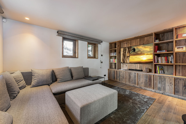 _lv_images__lot_0060510914_05_29567189