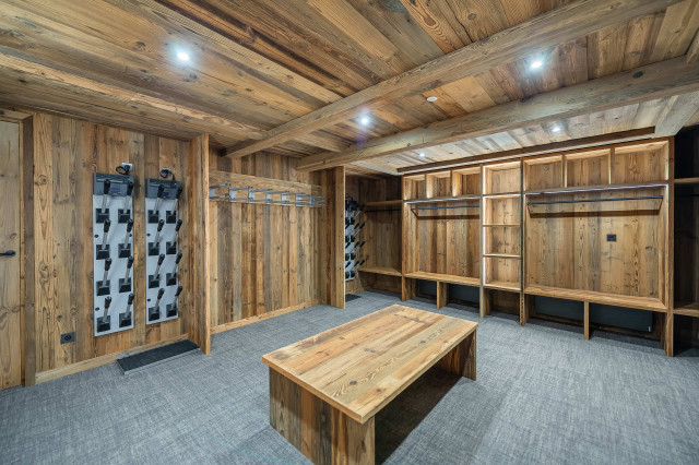 _lv_images__lot_0060511264_05_27911048