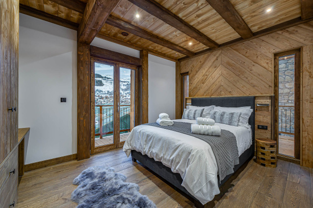 _lv_images__lot_0060511564_04_28086099