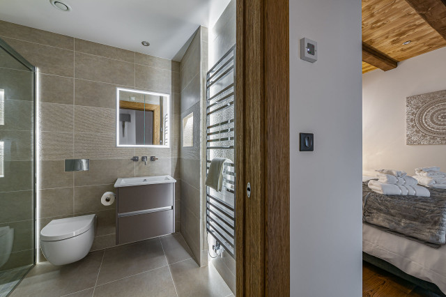 _lv_images__lot_0060511564_12_26812761